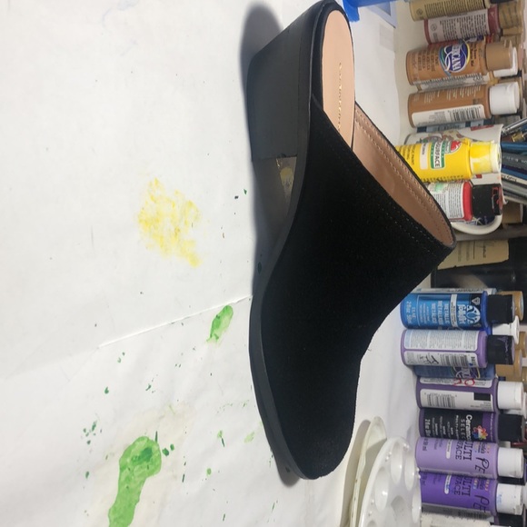 Black suede heeled slip on shoes. 9.5 G.B.BASS&CO - Picture 2 of 6